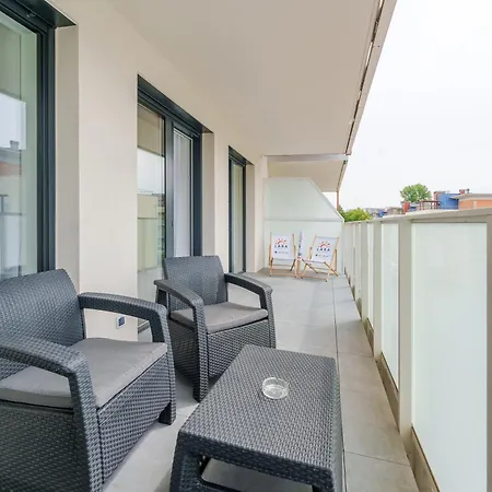 Laba Kollataja Z Parkingiem Kolobrzeg