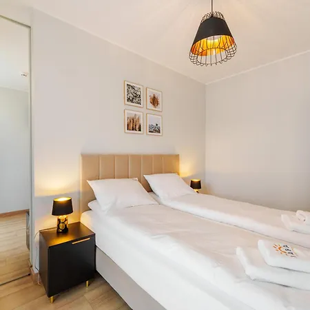 Laba Kollataja Z Parkingiem