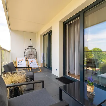 Laba Kollataja Z Parkingiem