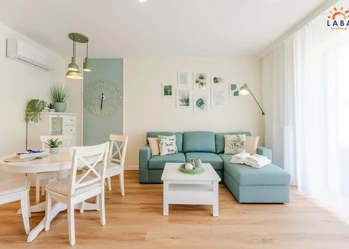 Laba Kollataja Z Parkingiem コウォブジェク